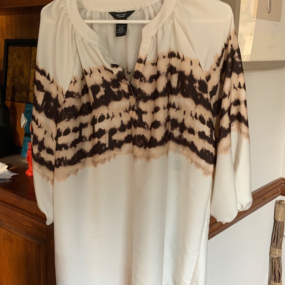 Simply Vera Vera wand 3/4 balloon sleeve blouse. Worn‎ once